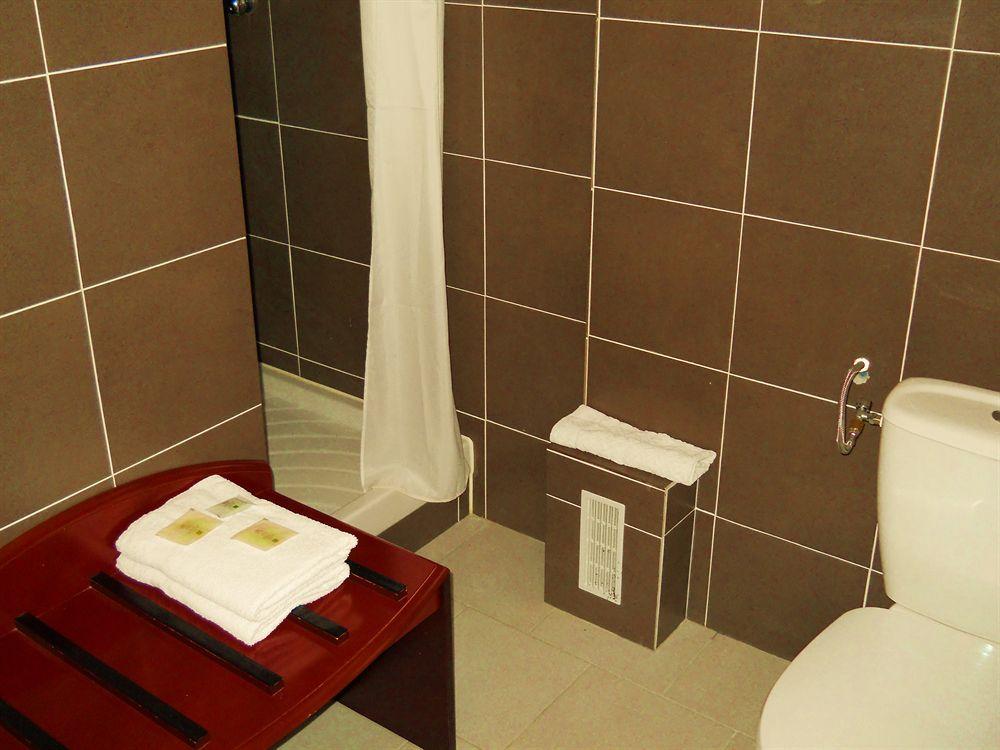 Saint-Avé Hotel Le Ty-Lann מראה חיצוני תמונה
